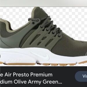 Nike Air Presto Premium woman's Sneakers - Olive and White